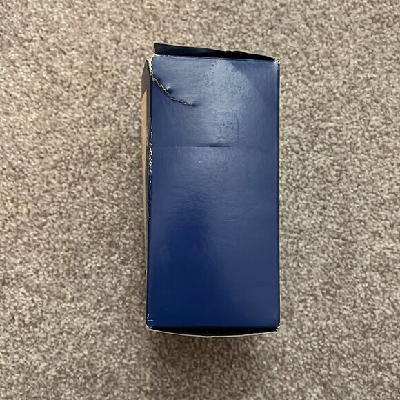 Hallmark Keepsake - Victorian Home 2005 Ornament - Picture 5 of 8